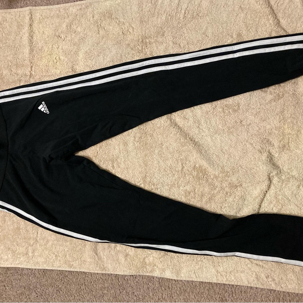 Adidas leggings Women’s size small